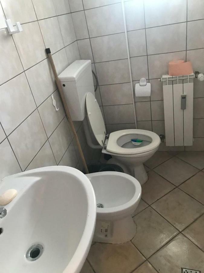 Dormi Oradea Apartment Luaran gambar