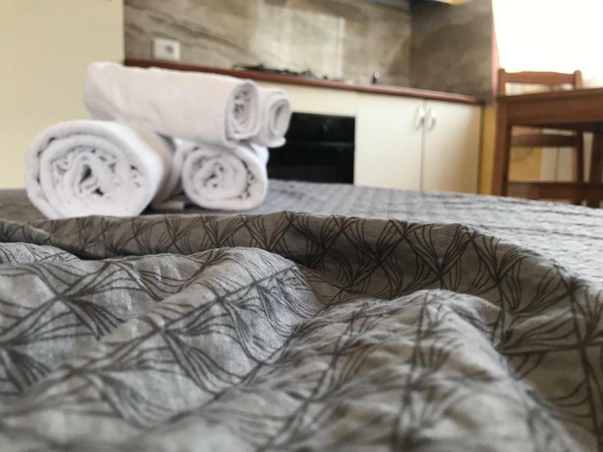 Dormi Oradea Apartment Luaran gambar